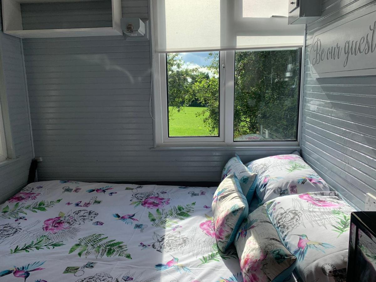 Кемпинг Shepherds Hut Bath Уик