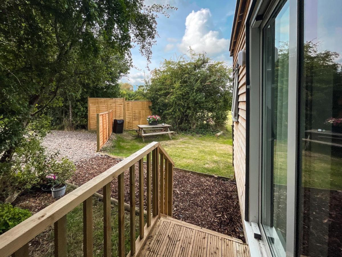 Shepherds Hut Bath Кемпинг Уик
