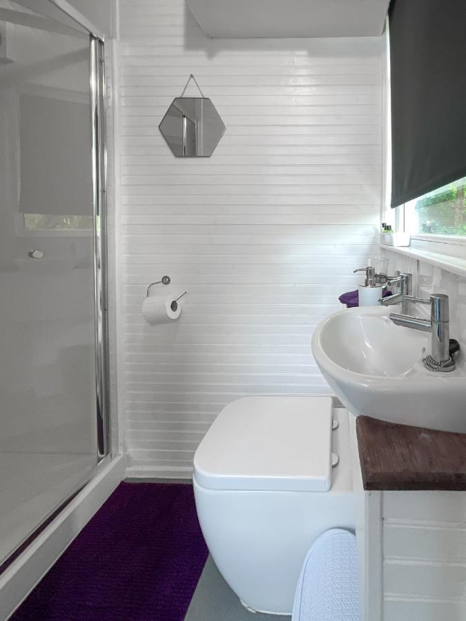 Shepherds Hut Bath * Уик